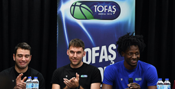 TOFAŞLI BASKETBOLCULAR 19 MAYIS HAFTASINDA GENÇLERLE BULUŞTU