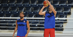 TOFAŞ DENİZLİ'DE İLK ANTRENMANINI GERÇEKLEŞTİRDİ