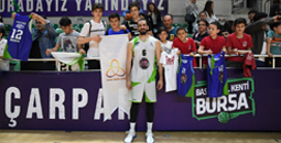 İMZA GÜNÜNDE RENKLİ ANLAR YAŞANDI